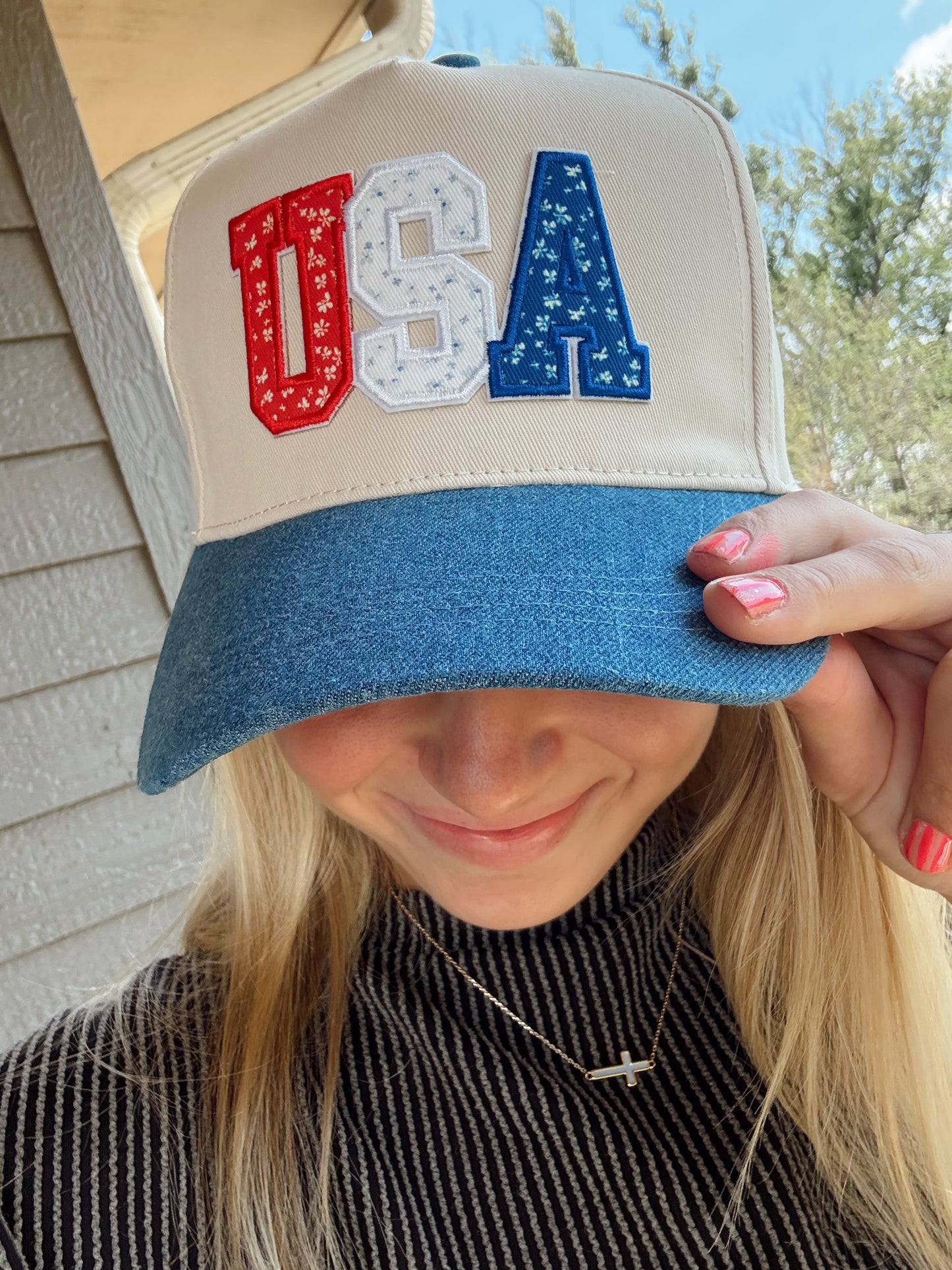 USA - Flower trucker hat