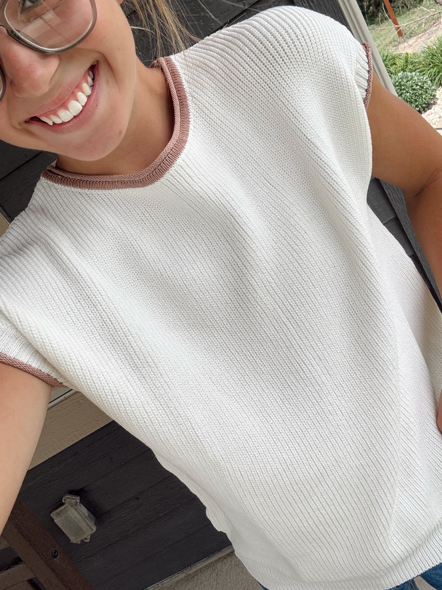 Contrast Trim Round Neck Short Sleeve Knit Casual Top