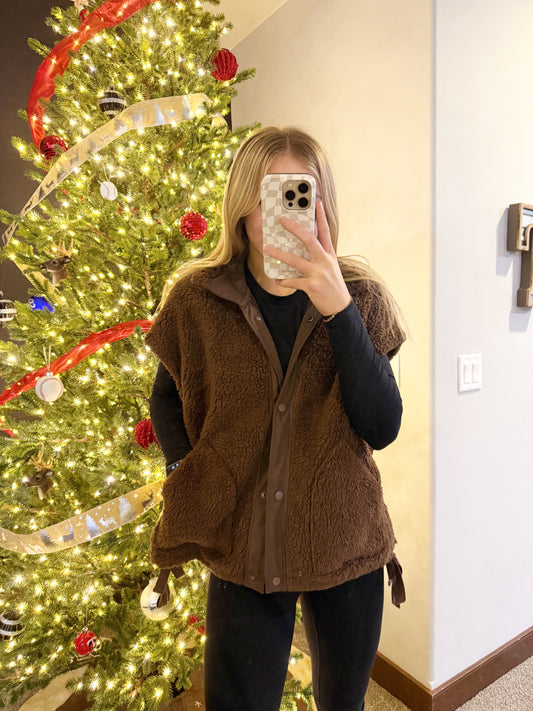 Fleece Button Vest Jacket - Brown
